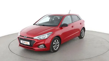 Gebraucht Hyundai i20 Advantage 101 PS (74 kW) 2020 Rot Kleinwagen