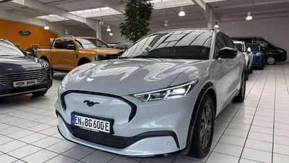 Gebraucht 2022 Ford Mustang Mach-E SUV | 34.490 € (Fairer Preis)