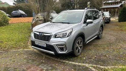 Silber Gebraucht 2020 Subaru Forester Platinum SUV | 28.900 € (Fairer Preis)