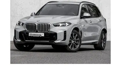 Second-hand BMW X5 M Sport 489 CP (359 kW) 2025 Gri SUV