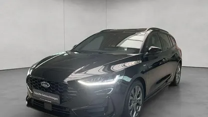 Schwarz Gebraucht 2024 Ford Focus ST-Line X Kombi | 23.950 € (Guter Preis)