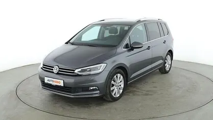 Grau Gebraucht 2019 VW Touran Highline Van / Kleinbus | 26.390 € (Fairer Preis)