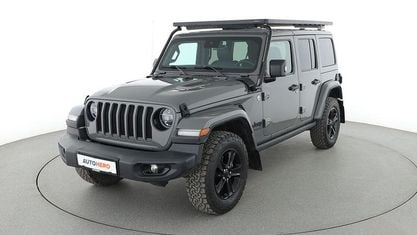 Käytetty Jeep Wrangler Unlimited Sahara 200 HP (147 kW) 2020 Harmaa Katumaasturi