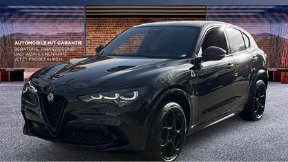 Nouă Alfa Romeo Stelvio 519 CP (381 kW) 2025 Negru SUV
