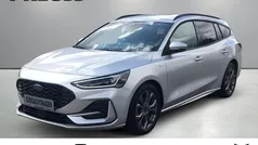 Gebraucht 2023 Ford Focus ST-Line Limousine | 24.445 € (Fairer Preis)
