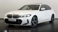 Weiss Gebraucht 2023 BMW 330 Efficient Dynamics Limousine | 43.900 € (Fairer Preis)