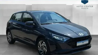 Neu Hyundai i20 Trend 90 PS (66 kW) 2026 Grau Kleinwagen