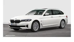 Weiß Gebraucht 2022 BMW 530e Luxury Line Kombi | 37.490 € (Fairer Preis)