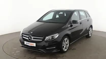 Schwarz Gebraucht 2016 Mercedes B180 Urban Van / Kleinbus | 15.160 € (Fairer Preis)