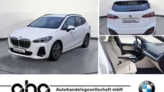 Alpinweiß Gebraucht 2024 BMW 218 M Sport Van / Kleinbus | 34.360 € (Fairer Preis)