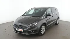 Grau Gebraucht 2017 Ford S-MAX Titanium Van / Kleinbus | 19.260 € (Fairer Preis)