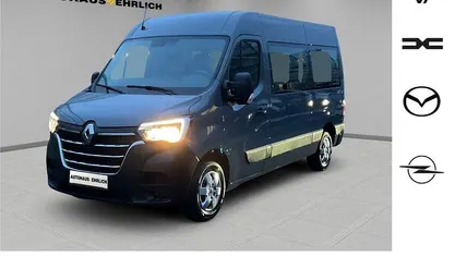 Grau Gebraucht 2023 Renault Master Limousine | 22.967 € (Fairer Preis)