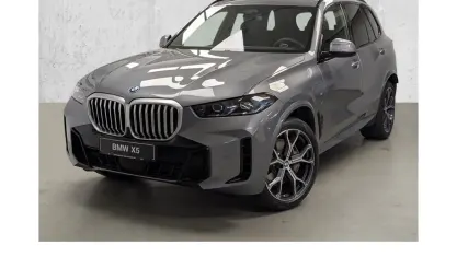 Neu BMW X5 M Sport 489 PS (359 kW) 2026 Grau SUV