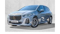 Grau Gebraucht 2022 BMW 220 M Sport Van / Kleinbus | 31.390 € (Fairer Preis)