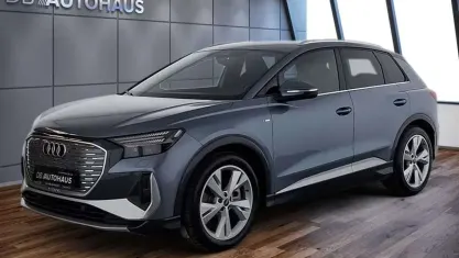 Gebraucht Audi Q4 e-tron S-Line 150 kW (204 PS) 2023 Blau SUV