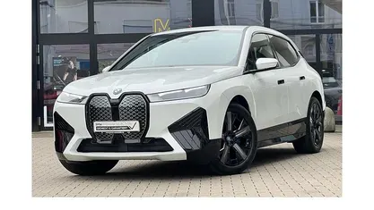 Second-hand BMW iX M Sport 239 kW (326 CP) 2023 Alb SUV