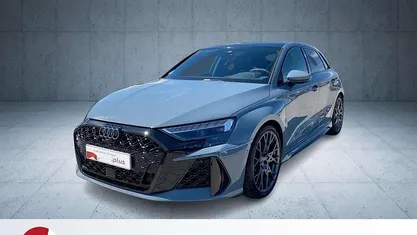Kemoragrau metallic Gebraucht 2025 Audi RS3 Sport Limousine | 65.440 € (Fairer Preis)