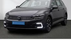 Grau Gebraucht 2021 VW Passat GTE Kombi | 23.480 € (Fairer Preis)