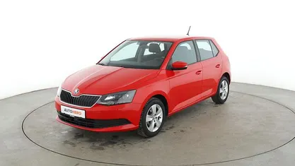 Rot Gebraucht 2015 Skoda Fabia Ambition Limousine | 11.340 € (Fairer Preis)