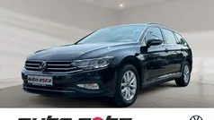 Schwarz Gebraucht 2022 VW Passat Business Kombi | 22.480 € (Guter Preis)