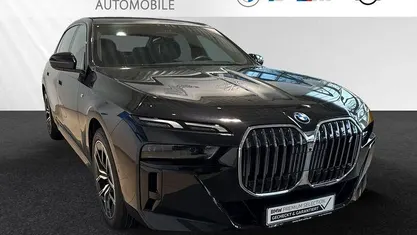 Gebraucht BMW i7 M Sport 334 kW (455 PS) 2024 Saphirschwarz metallic Limousine