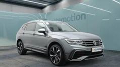 Grau Gebraucht 2024 VW Tiguan Allspace R-line SUV | 43.900 € (Fairer Preis)