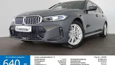 Grau Gebraucht 2025 BMW 330 M Sport Kombi | 51.780 € (Fairer Preis)