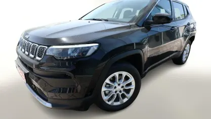 Neu Jeep Compass Altitude 131 PS (96 kW) 2025 Solid black solid black SUV