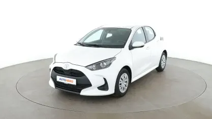 Gebraucht Toyota Yaris Comfort 125 PS (91 kW) 2021 Weiß Kleinwagen