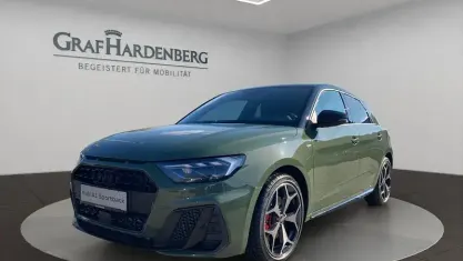 Gebraucht Audi A1 Sportback S-Line 207 PS (152 kW) 2025 Distriktgrün metallic Kleinwagen