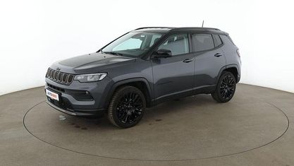 Usado Jeep Compass Limited 60 HP (44 kW) 2022 Cinzento SUV