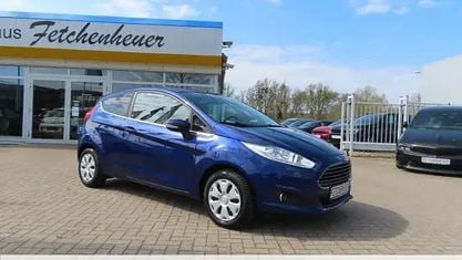Usata Ford Fiesta 125 CV (91 kW) 2016 Blu Utilitaria