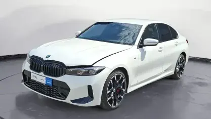 Gebraucht BMW 330 M Sport 245 PS (180 kW) 2025 Weiß Limousine