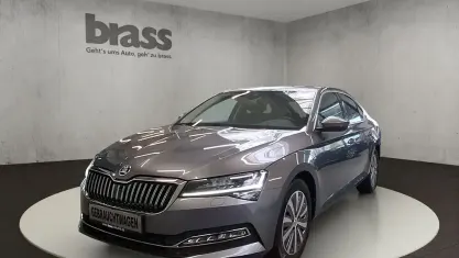 Gebraucht Skoda Superb Style 150 PS (110 kW) 2022 Graphitegrau metallic Limousine