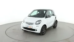 Weiß Gebraucht 2018 Smart ForTwo Coupé Basis Kleinwagen | 16.270 € (Fairer Preis)