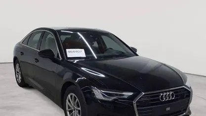 Gebraucht Audi A6 Ambiente 204 PS (150 kW) 2022 Mythosschwarz metallic Limousine