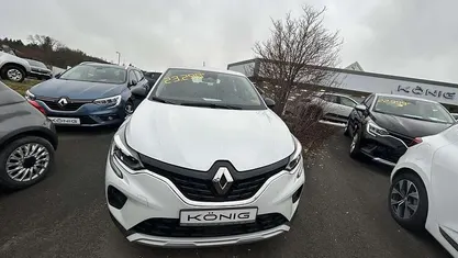 Metallicsonderlackierung perl Gebraucht 2023 Renault Captur Evolution SUV | 18.998 € (Fairer Preis)