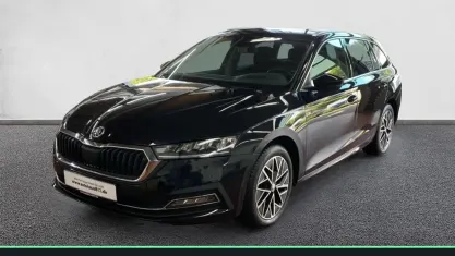 Gebraucht Skoda Octavia Style 150 PS (110 kW) 2022 Blackmagic perleffekt Kombi