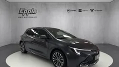Grau Gebraucht 2023 Toyota Corolla Hybrid Team Limousine | 22.990 € (Fairer Preis)