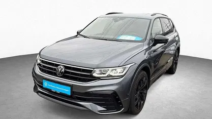 Platinumgrey Gebraucht 2025 VW Tiguan Allspace R-line SUV | 40.990 € (Fairer Preis)