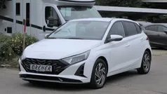 Atlas white / sol Gebraucht 2024 Hyundai i20 Kleinwagen | 18.890 € (Fairer Preis)