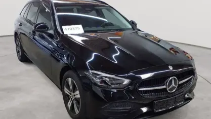 Gebraucht Mercedes C300e Avantgarde 204 PS (150 kW) 2023 Schwarz Kombi