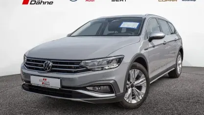 Usata VW Passat Alltrack 200 CV (147 kW) 2023 Grigio Station wagon