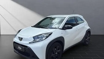 Gebraucht 2024 Toyota Aygo X Business Edition SUV | 12.990 € (Fairer Preis)