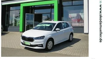 Weiß (moonweiss perleffekt) Neu 2025 Skoda Fabia Essence Kleinwagen | 23.449 € (Etwas zu teuer)