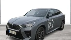 Grau Gebraucht 2024 BMW iX2 M Sport SUV | 53.890 € (Fairer Preis)