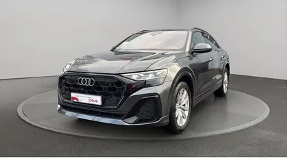 Daytonagrau perleffekt Gebraucht 2024 Audi Q8 Ambiente SUV | 73.890 € (Guter Preis)