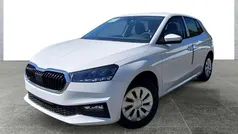 Weiß Neu 2025 Skoda Fabia Essence Limousine | 16.970 € (Guter Preis)