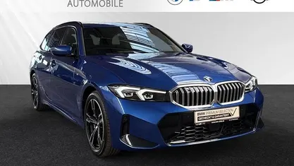 Gebraucht BMW 330 M Sport 245 PS (180 kW) 2024 Portimao blau metallic Kombi