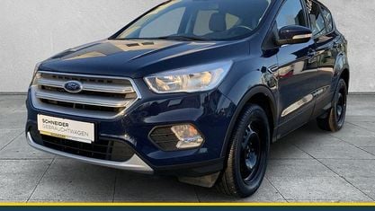 Używany Ford Kuga Trend 120 KM (88 kW) 2019 Niebieski SUV